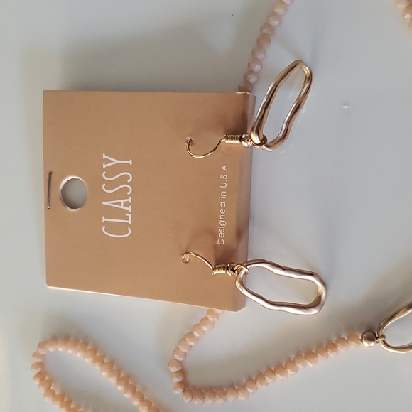 Classy Peach and Gold Tone Long Beaded Necklace and Matching Earrings - Picture 2 of 3